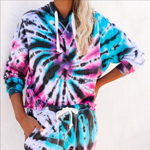 🦃BLACK FRIDAY SALE🦃 Road Trip Tie Dye Hoodie - Picture 5 of 8